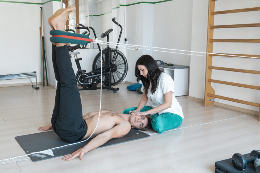 Ginnastica Posturale méziéres con operatrice fisioterapica